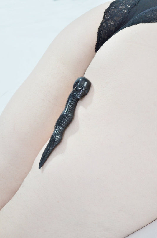 Pressure Point Toy - Goth Skull Kubutan - Tool and Toy for Rough Body Play, Grappling or Pain Play for BDSM Play Time